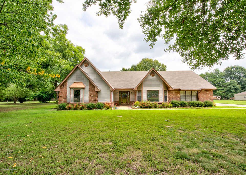 1st image of 8270 Summerwood Cir