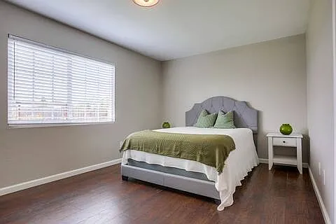 3 bed, 1275 sqft, $4,600 — Photo 4