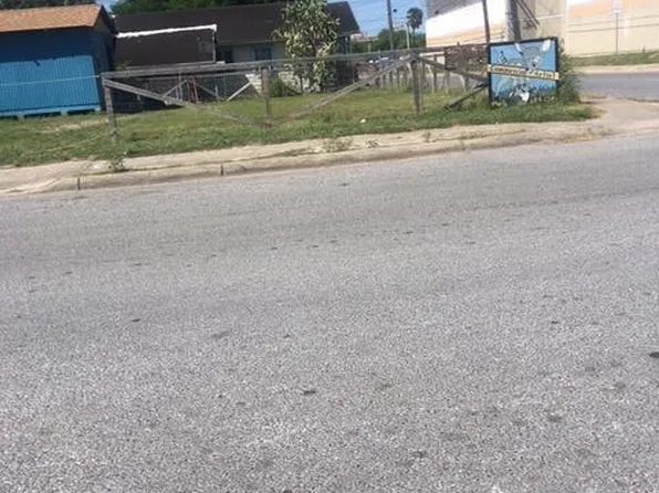 1204 E Tyler St, Brownsville, TX 78520