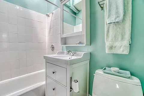 311 E 30th St #2 — Photo 21