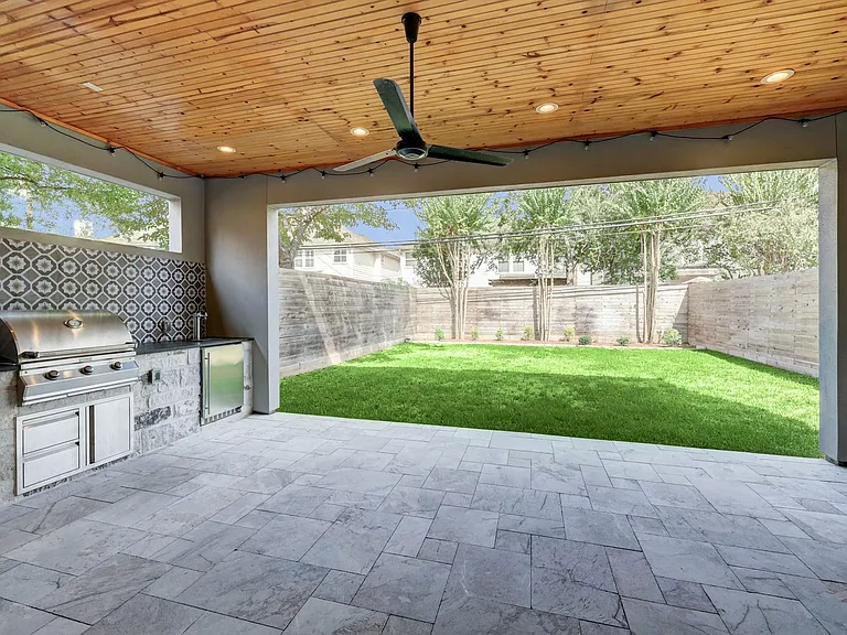1322 Caywood Ln — Photo 5