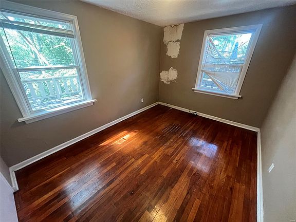 5th image of 8620 Belhaven Dr