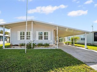 5502 Antigua Dr, Zephyrhills, FL 33541