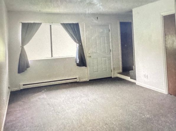 1300 S Lone Tree Rd