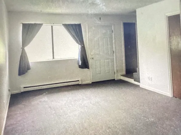 1300 S Lone Tree Rd, Flagstaff, AZ 86001