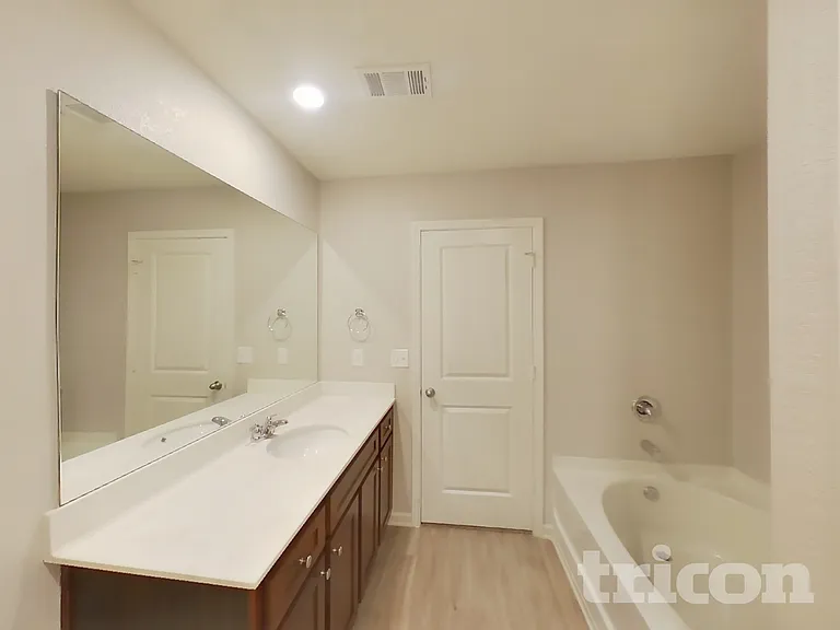 653 Gleaner Way — Photo 8