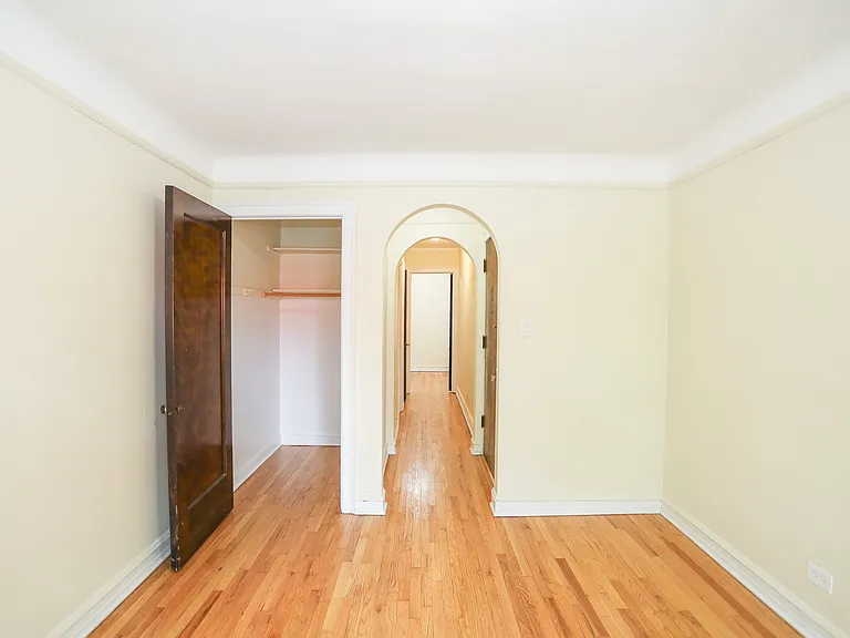 5602 W Wellington Ave #2S — Photo 3