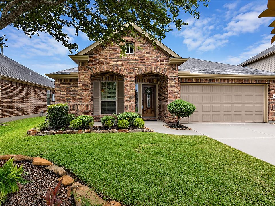 1st image of 31747 Summit Springs Ln