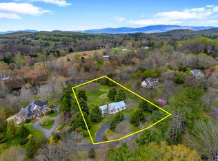 570 Rodes Dr, Charlottesville, VA 22903