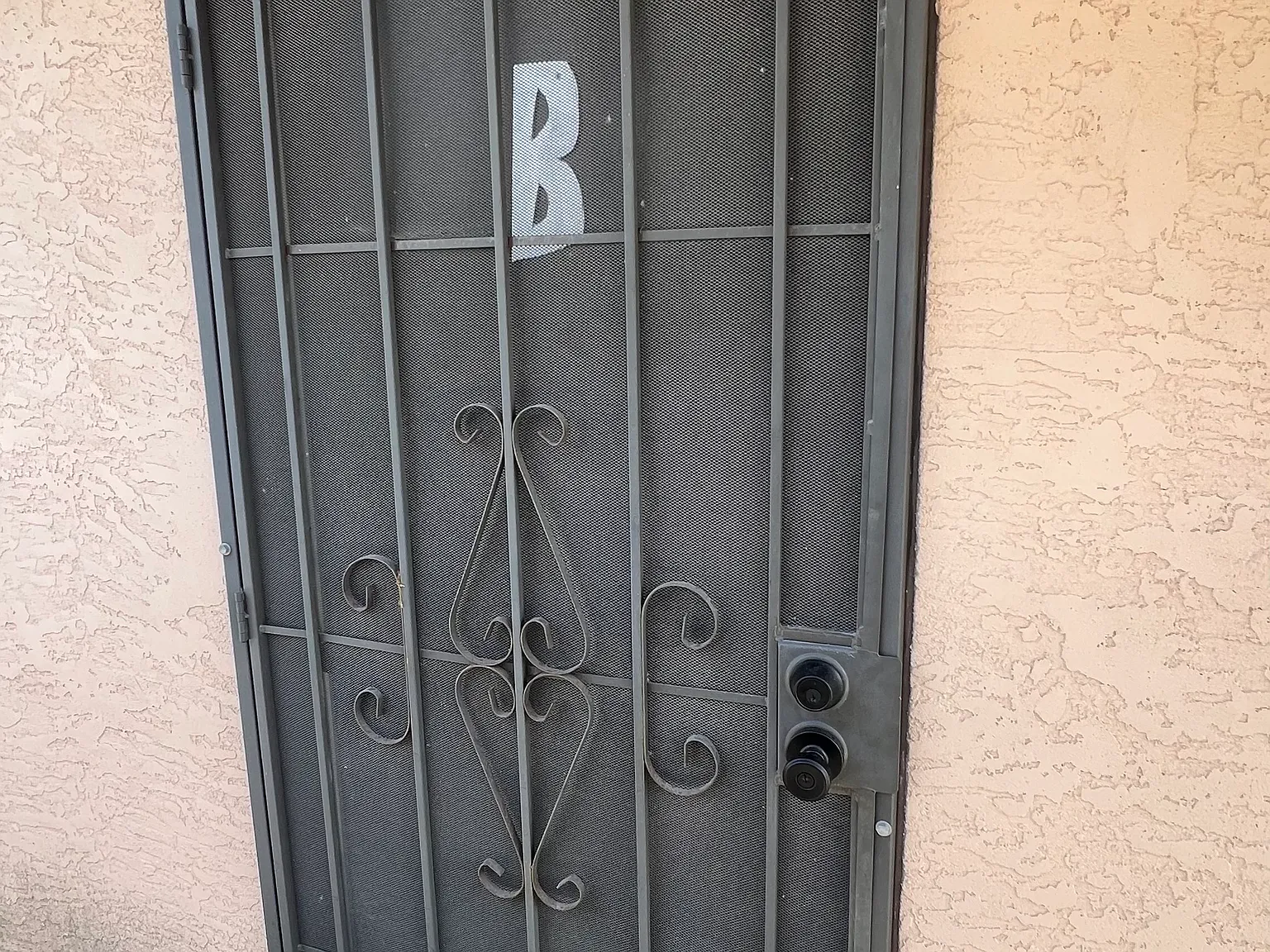 1 bed, 400 sqft, $2,200 — Photo 2