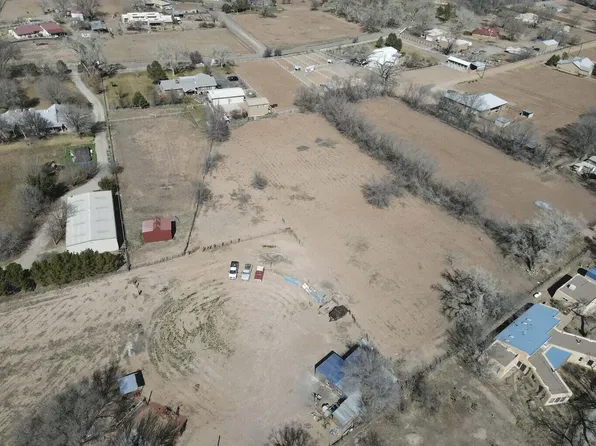 85 Molina Rd, Peralta, NM 87042