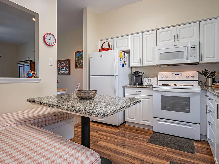 5060 Harmony Cir #105 — Photo 13