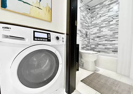 Rented by Vector New York, LLC | media 20