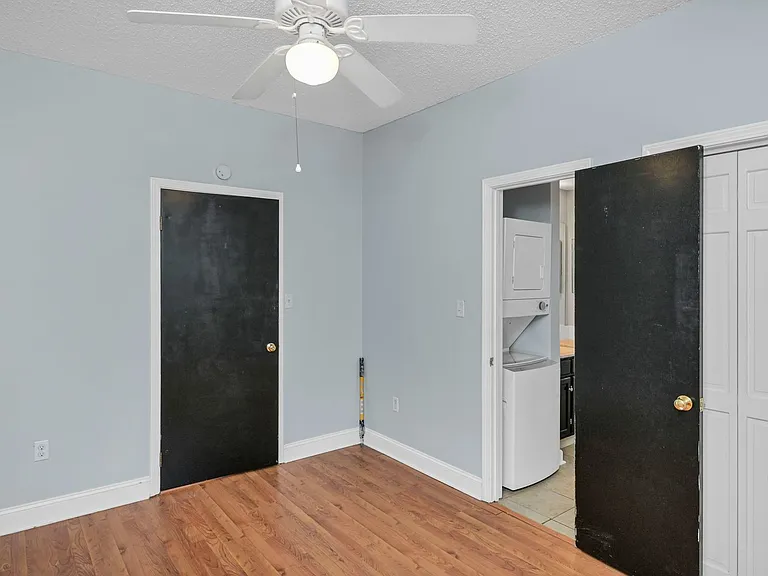 2002 Greene St #113 — Photo 20