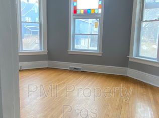 1237 N 24th St, Milwaukee, WI 53205