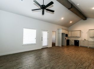 2518 111th St #B, Lubbock, TX 79423