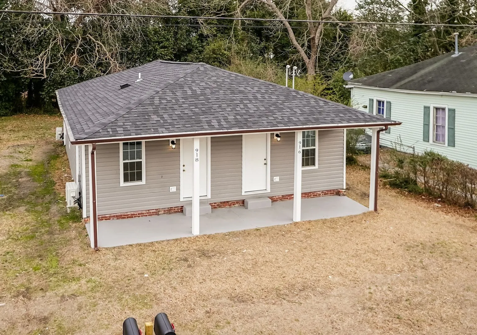 Completely Remodeled One Bedroom Home! — Photo 3