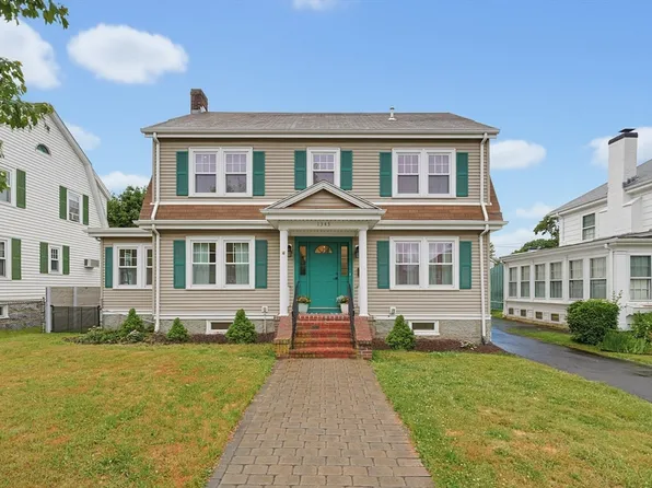1343 Quincy Shore Dr, Quincy, MA 02169