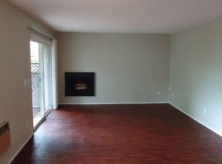 4740 SW Luradel St APT 26, Portland, OR 97219