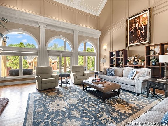 3rd image of 200 Plum Lake Court