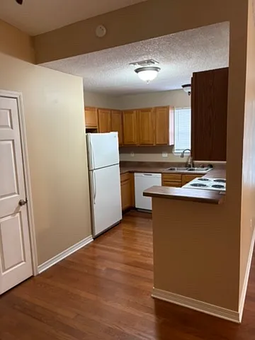 Building Photo - 948 Greystone Dr #948