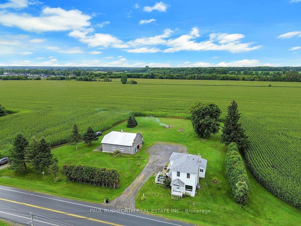 1st image of 662 Lacroix Rd