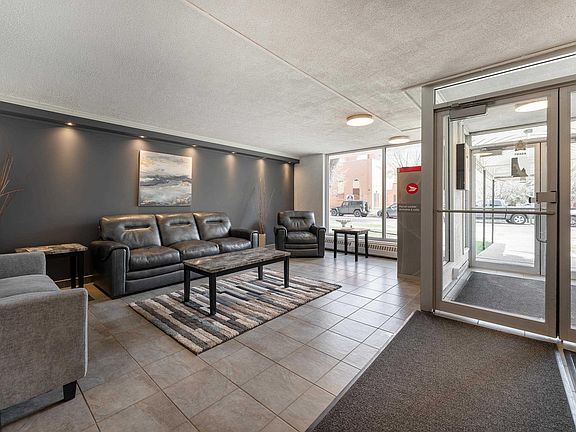 4th image of 9816 112th St NW #1006