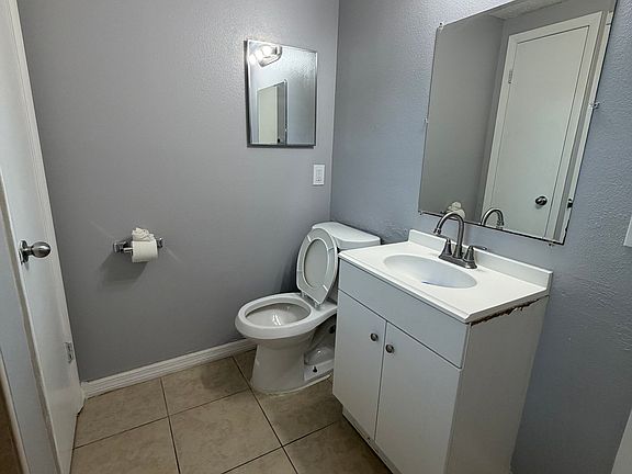 5th image of 9135 Haverford Ln