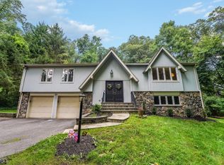 6 Reger Rd, Flanders, NJ 07836