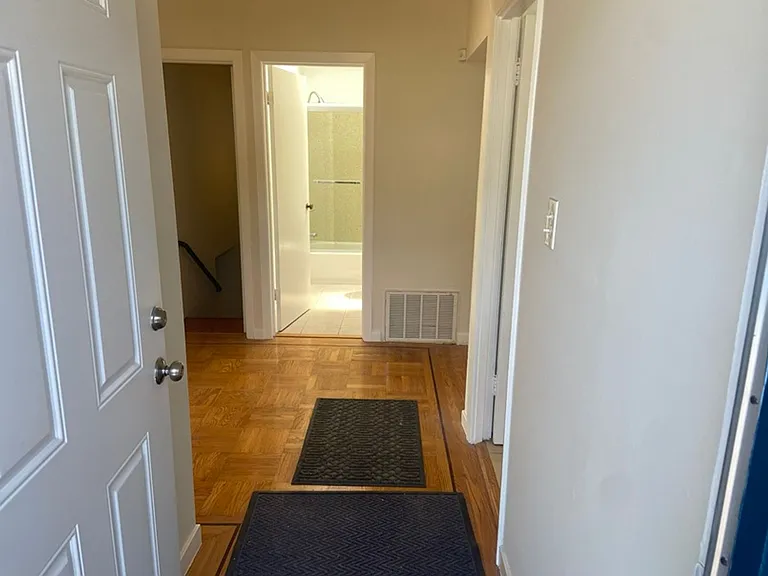 1395 Oakdale Ave — Photo 3