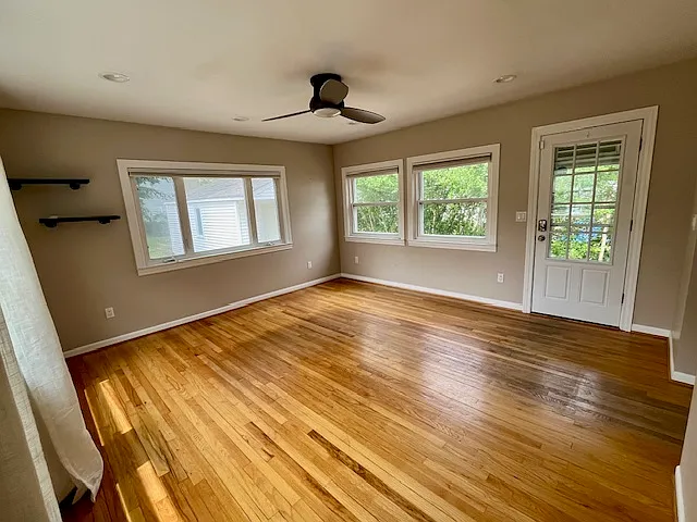 1315 N Altadena Ave — Photo 18