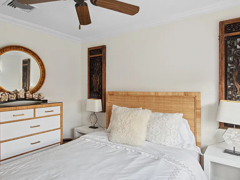 371 Sag Harbor Tpke — Photo 36