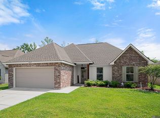 40027 Trace Ave, Prairieville, LA 70769