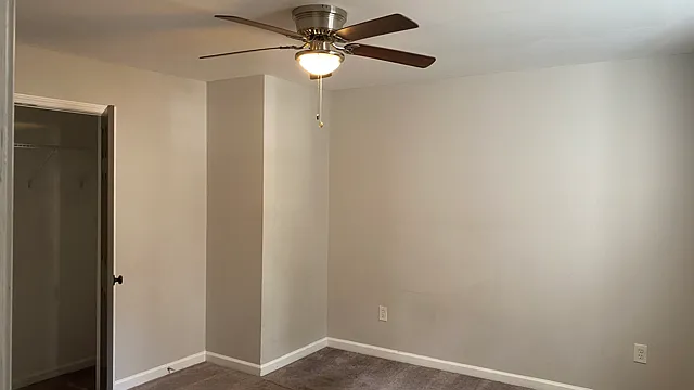 280 Saint Simons Cv — Photo 14