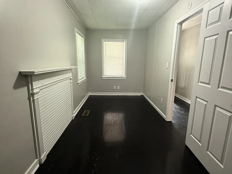 332 Woodward Rd — Photo 2