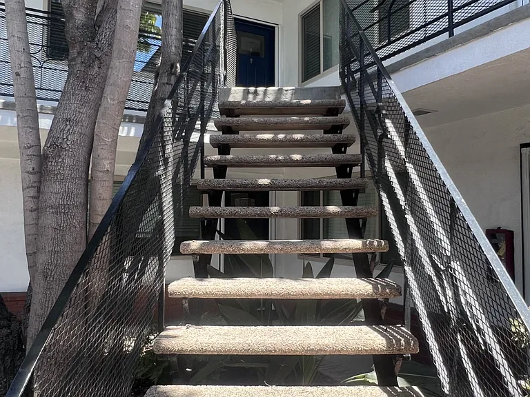 1325 Manhattan Beach Blvd #H — Photo 20