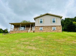 6 Joshua Ln, Pleasant Shade, TN 37145