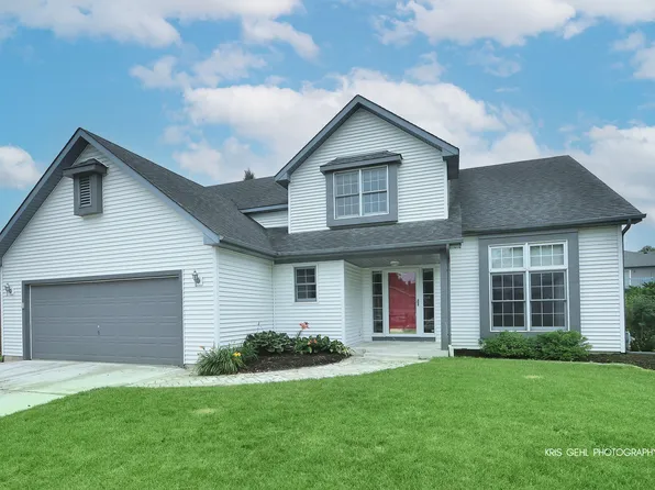 4713 Crystal Trl, McHenry, IL 60050