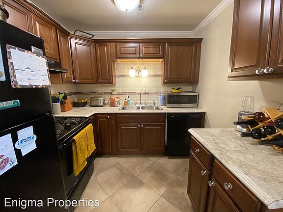 5th image of N111W15653 Vienna Ct APT 10