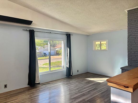 3rd image of 1772 S Clifton Ave
