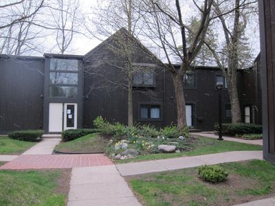 214 Lochcarren Ct APT C, Kalamazoo, MI, 49006