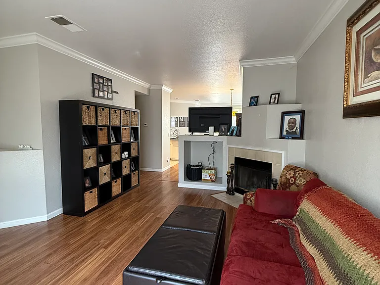 1814 Autumn Meadow Dr — Photo 2