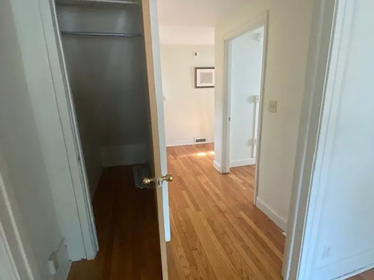 378 Crown St — Photo 9
