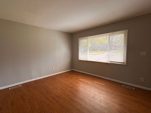 4th image of 3156 Arthington Blvd