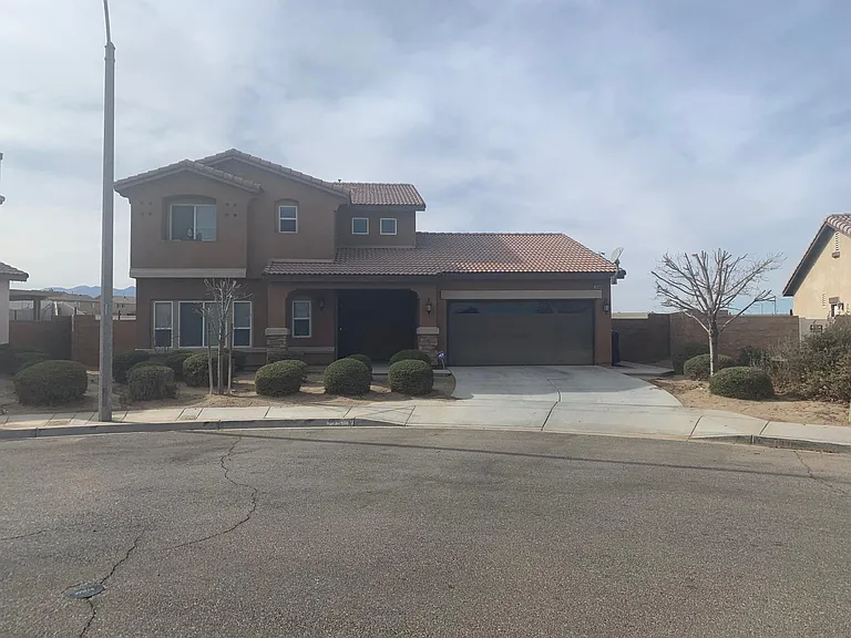 13558 Deluvina Ct — Photo 21