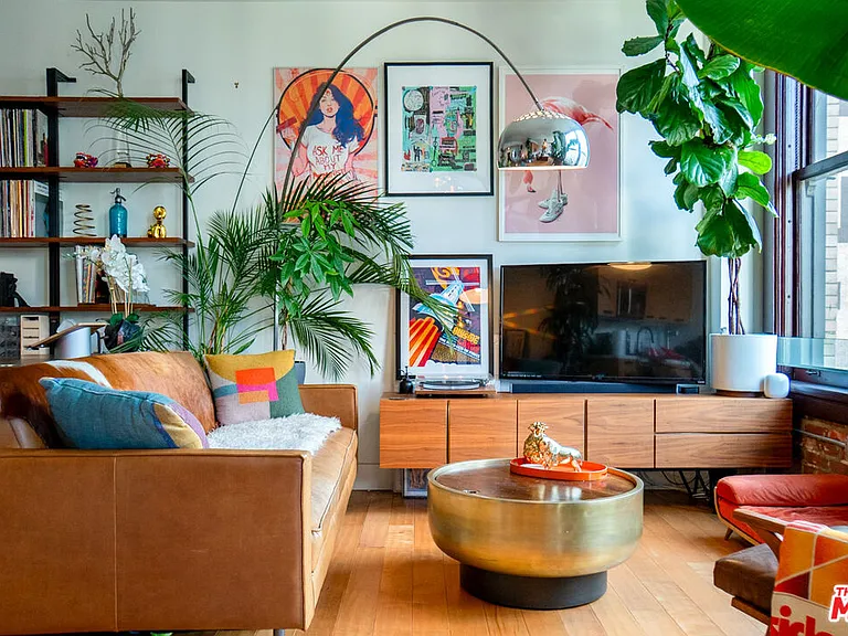 460 S Spring St #903 — Photo 11
