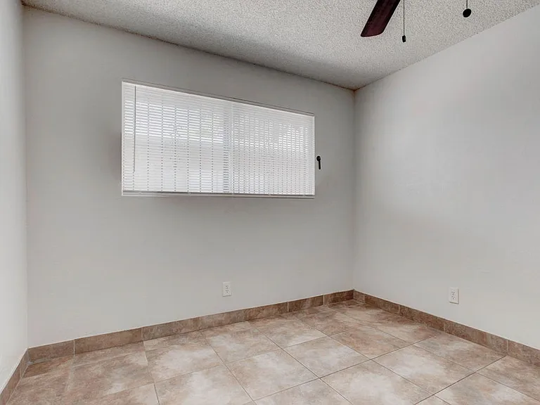421 N Decatur Blvd — Photo 15