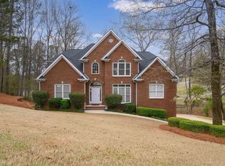 127 Emerald Lake Dr, Pelham, AL 35124