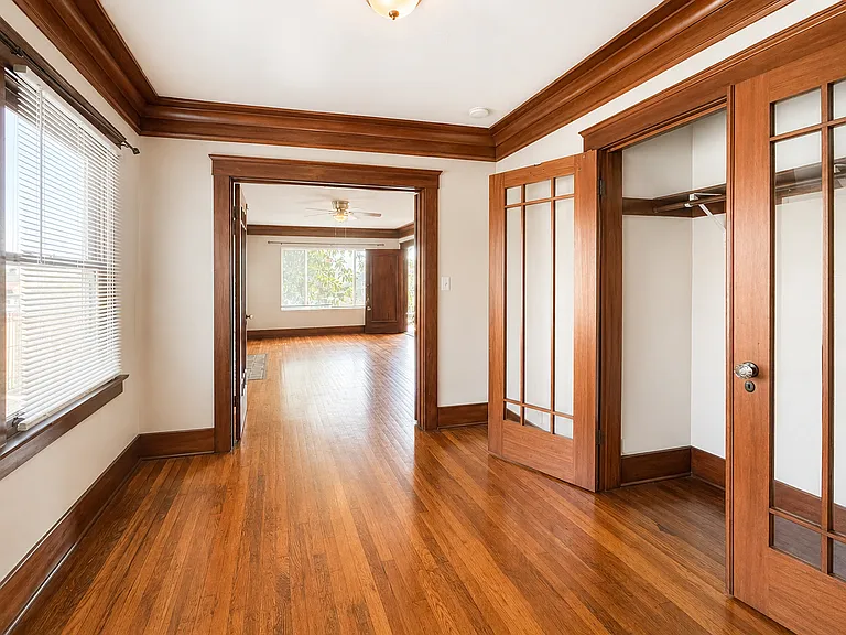 2468 Broadway #2468 — Photo 6