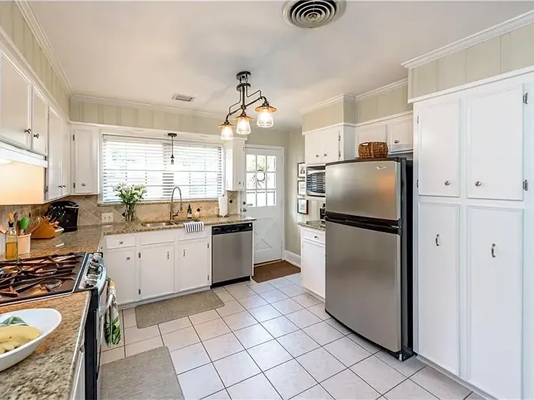 428 Monrovia St — Photo 11